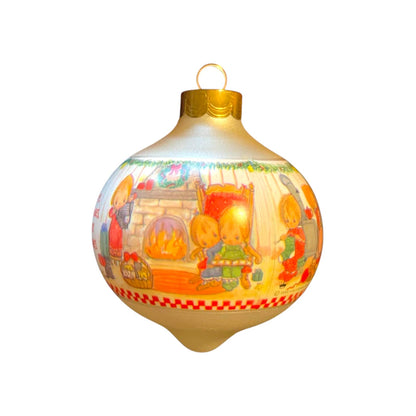 1994 It's the Simple Joys Hallmark Ornament (Betsey Clark) QX2403 Image4