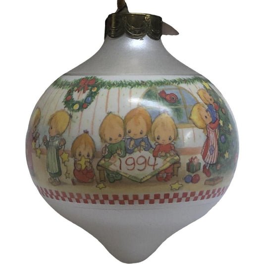 1994 It's the Simple Joys Hallmark Ornament (Betsey Clark) QX2403