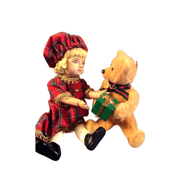 1994 Lucinda and Teddy Hallmark Ornament (Teddy Bear) QX4813