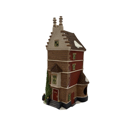 1994 Nephew Fred’s Flat – Dickens’ Village Series Department 56 1335753 Image6