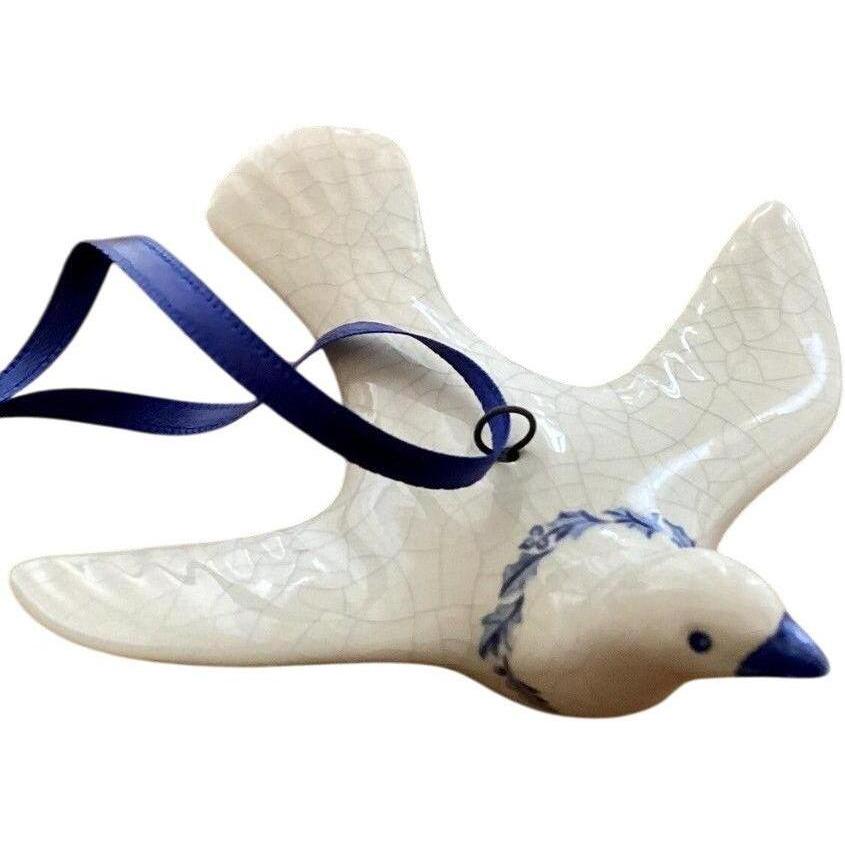 1994 Peaceful Dove Hallmark Ornament (Bird) QK1043