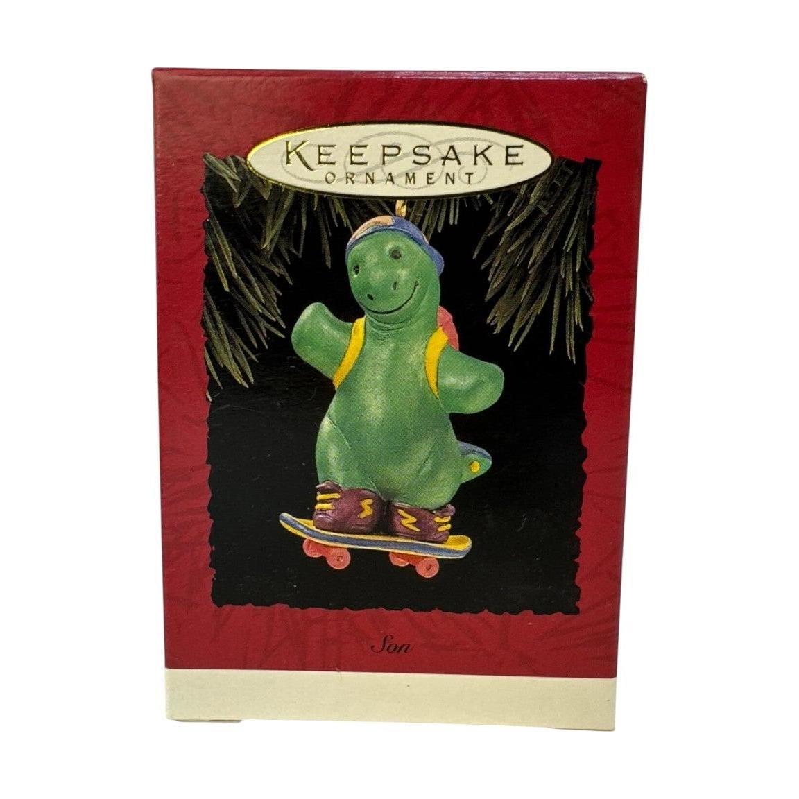 1994 Son Hallmark Ornament (Family) QX5626 Image2