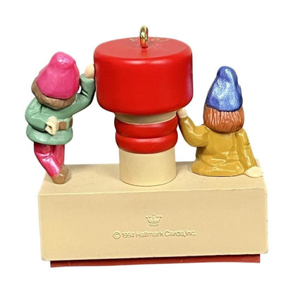 1994 Stamp of Approval Hallmark Ornament (Santa Claus) QX5703 Image3