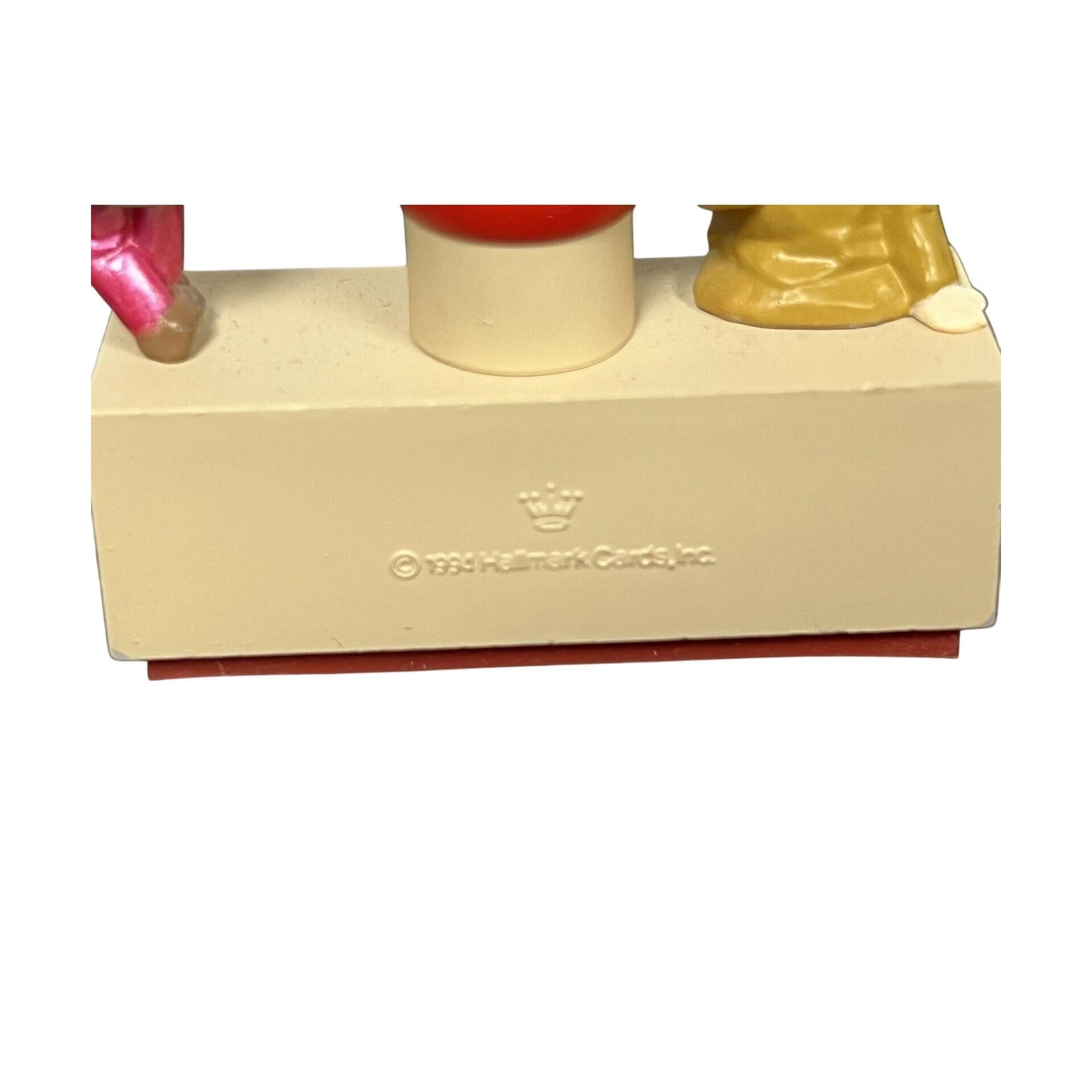1994 Stamp of Approval Hallmark Ornament (Santa Claus) QX5703 Image5