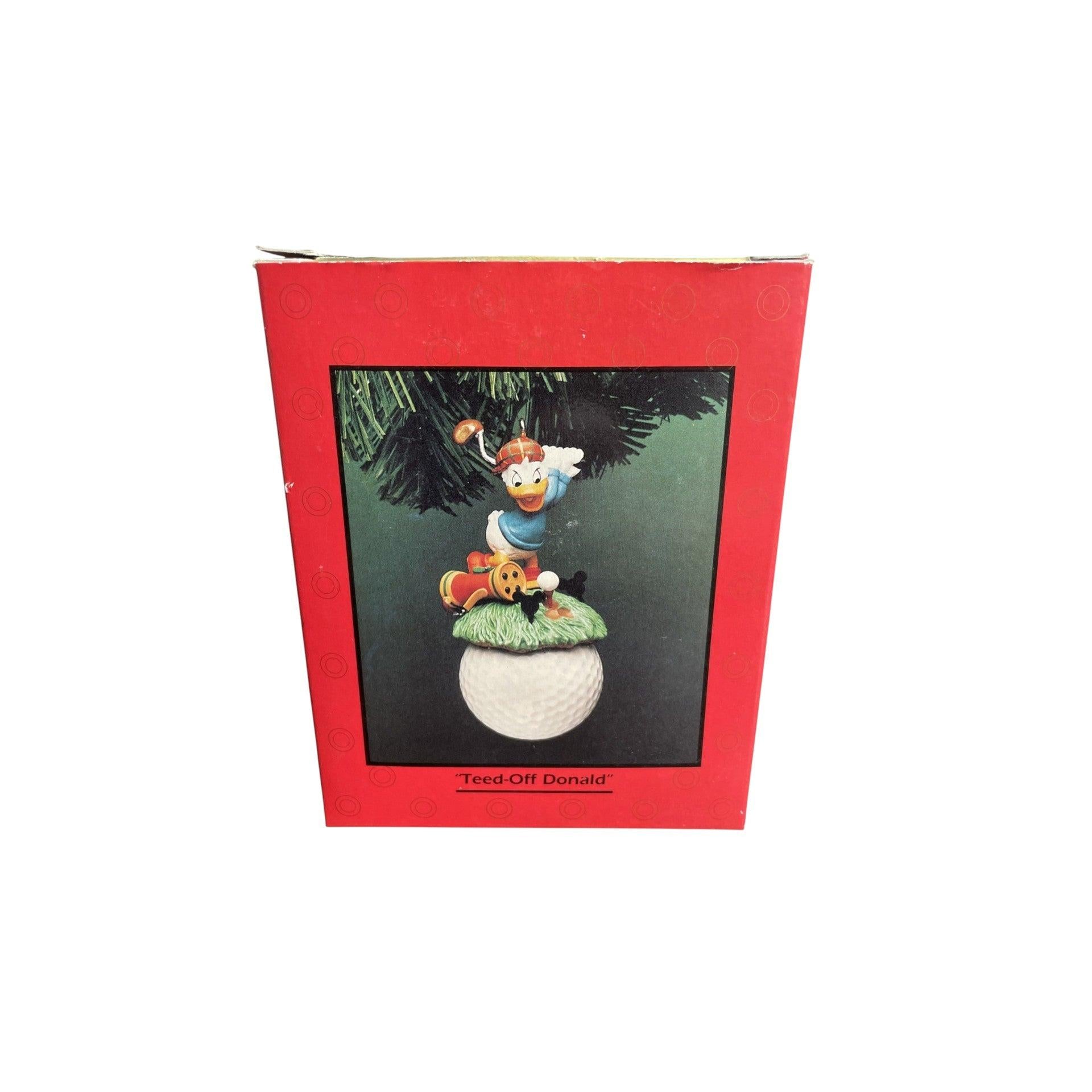 1994 Teed-Off Donald Mickey & Co Treasury of Christmas Enesco Ornament 550930 Image2