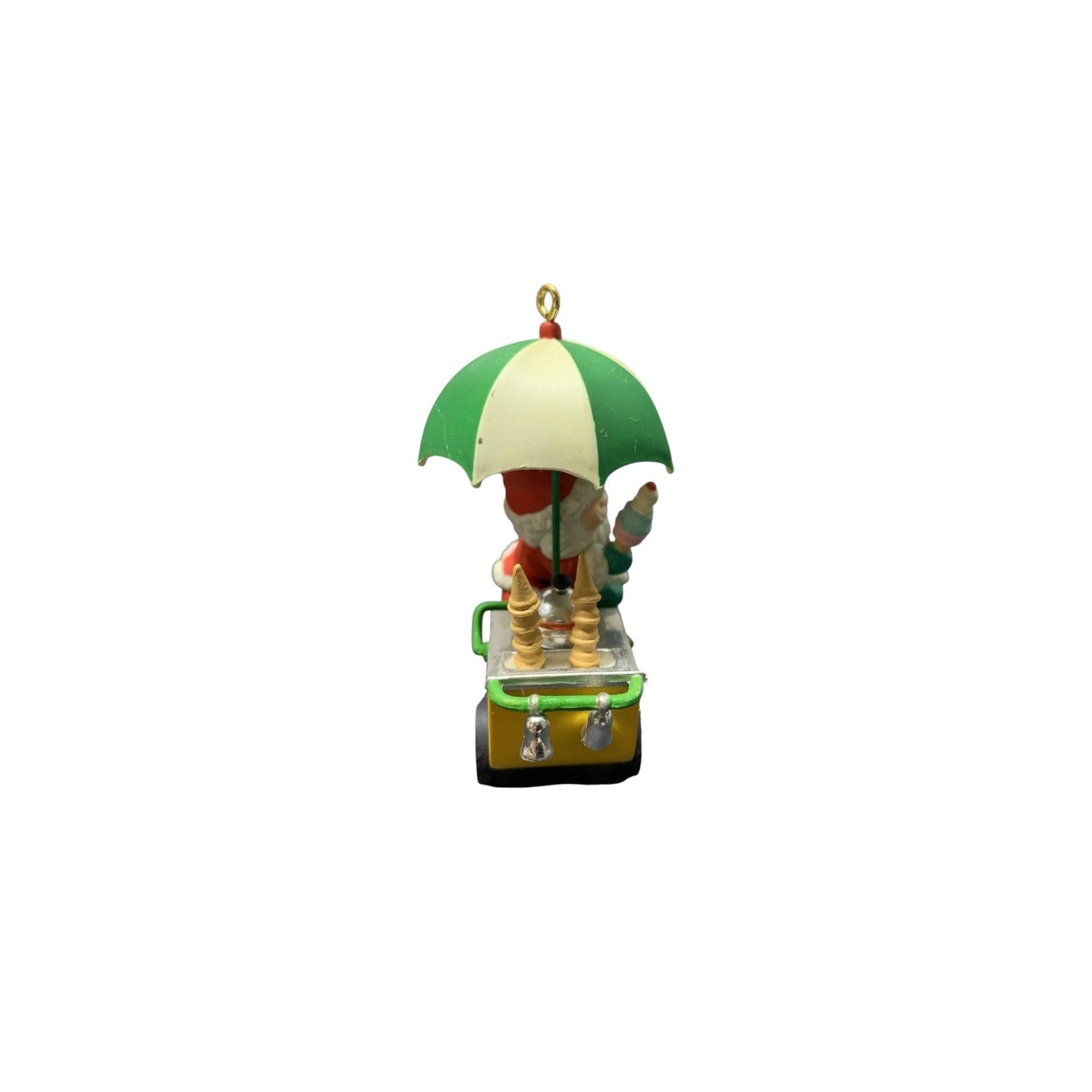 1994 The Lastest Scoop From Santa Enesco Ornament (Santa Claus) 582395 Image6
