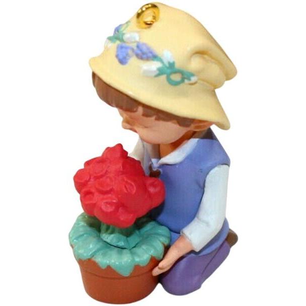 1994 Tulip Time Hallmark Ornament (Garden Elves) QX5983