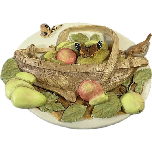 1995 Backyard Orchard Hallmark Ornament (Nature's Sketchbook) QK1069