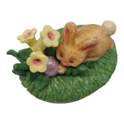 1995 Easter Egg Hunt Hallmark Ornament (Easter) QSM8024