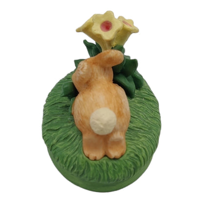 1995 Easter Egg Hunt Hallmark Ornament (Easter) QSM8024