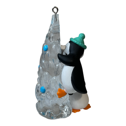 1995 Friendly Boost Hallmark Ornament (Penguins) QX5827