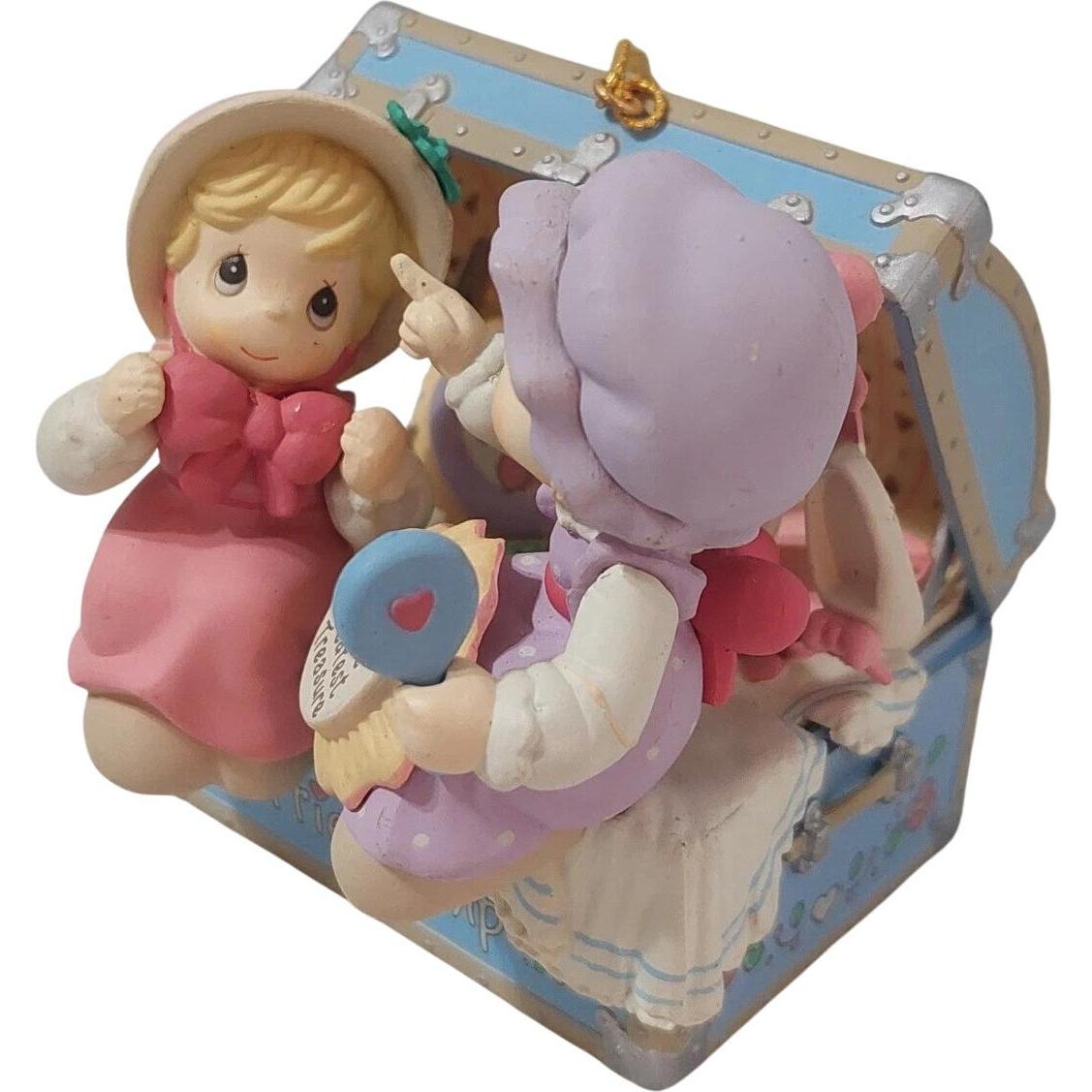 1995 Friends Are The Greatest Treasure - Holiday Expressions (Precious Moments)