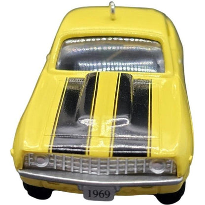 1995 Hallmark Ornament (1969) Chevrolet Camaro Hallmark Ornament (Classic American Cars) QX5239