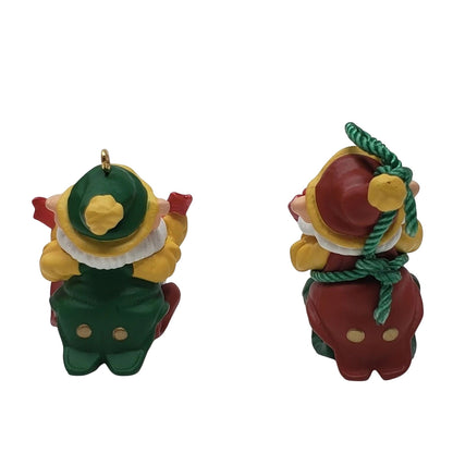 1995 Happy Wrappers Hallmark Ornament (Elf) QX6037