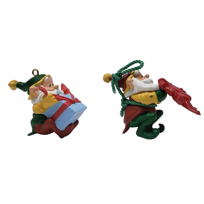 1995 Happy Wrappers Hallmark Ornament (Elf) QX6037