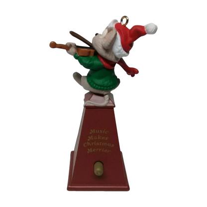 1995 In Time With Christmas Hallmark Ornament (Mouse) QX6049