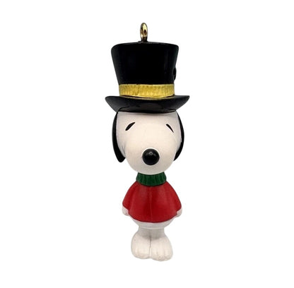1995 Snoopy Hallmark Ornament (A Charlie Brown Christmas) QRP4219