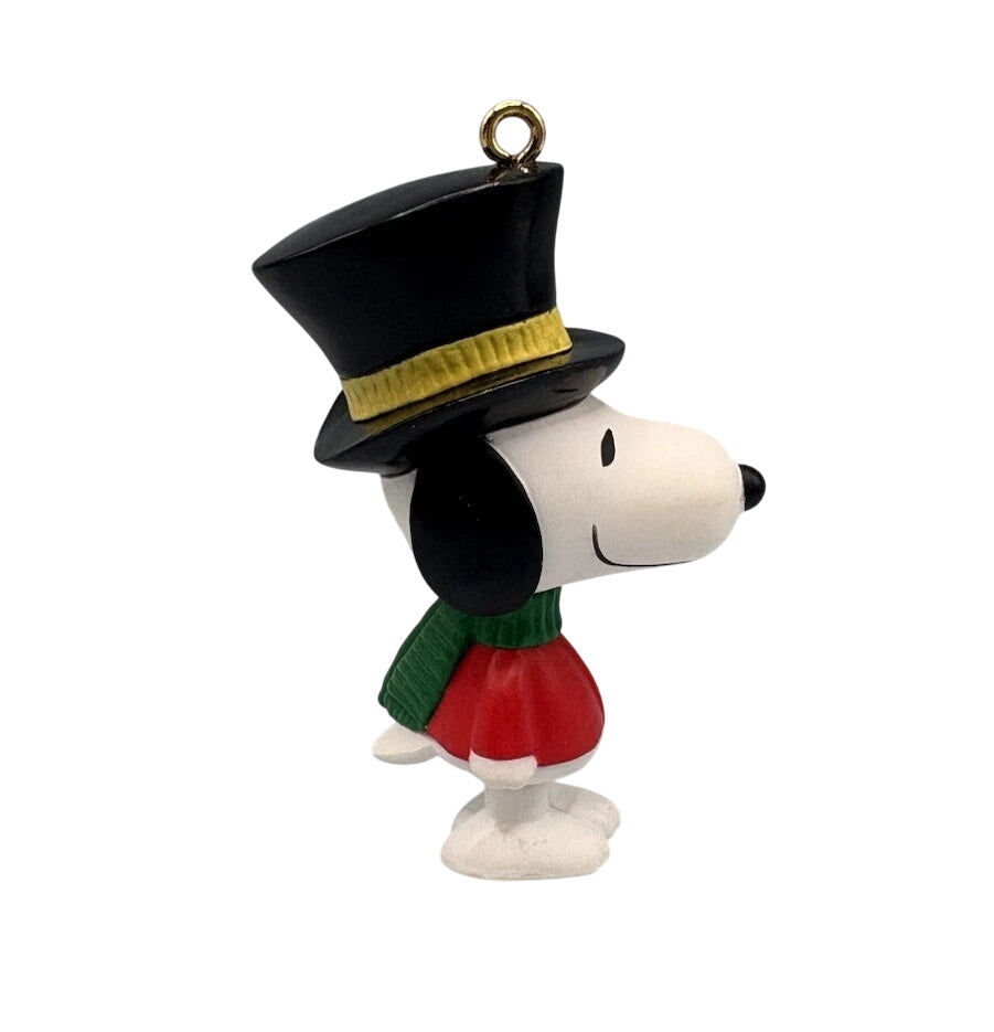 1995 Snoopy Hallmark Ornament (A Charlie Brown Christmas) QRP4219