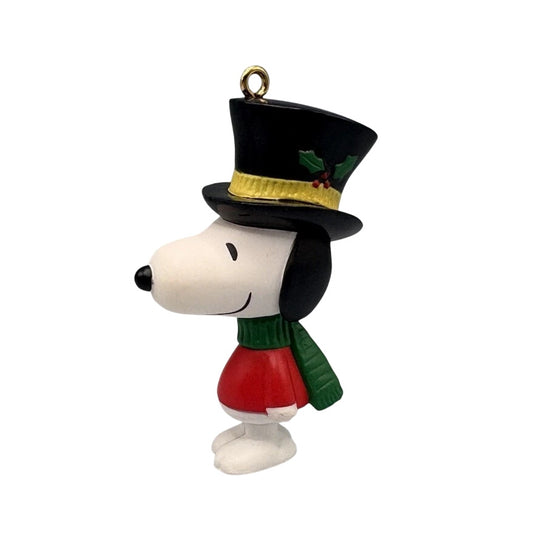 1995 Snoopy Hallmark Ornament (A Charlie Brown Christmas) QRP4219