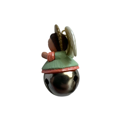 1995 Angel Hallmark Ornament (Christmas Bell) QXM4007 Image5
