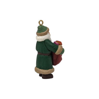 1995 Centuries of Santa Hallmark Ornament (Santa Claus) QXM4789 Image5
