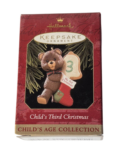 1995 Child's Third Christmas Hallmark Ornament (Child's Age Collection) QX6505