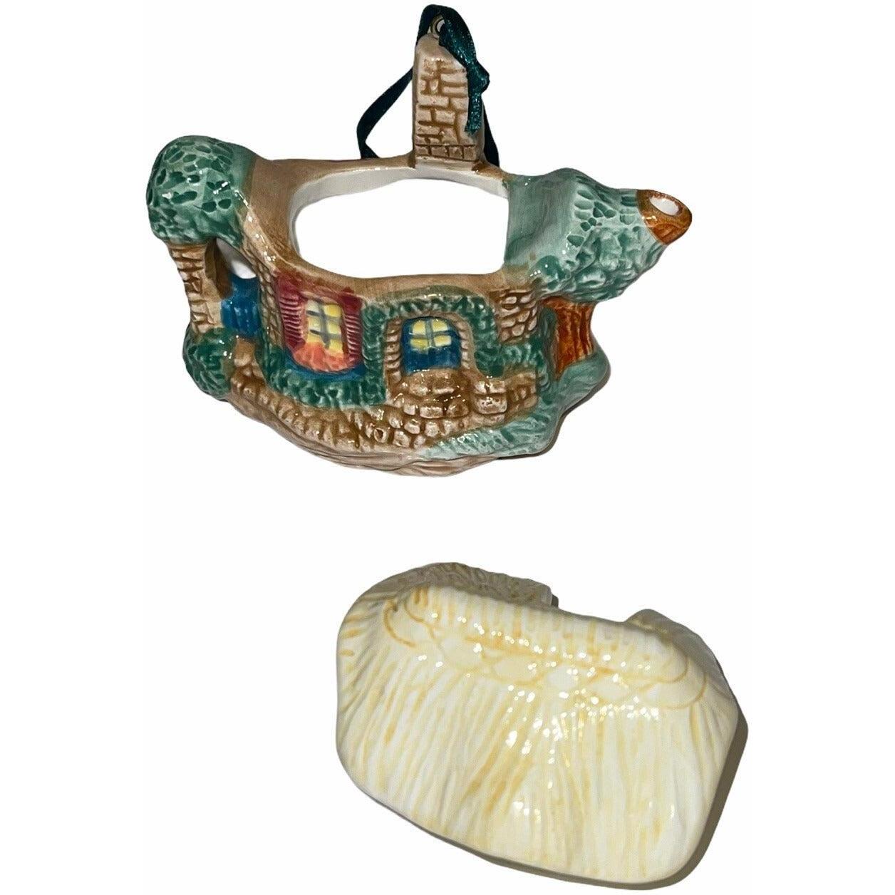 1995 Cozy CottageTeapot Hallmark Ornament (Invitation to Tea) QK1127