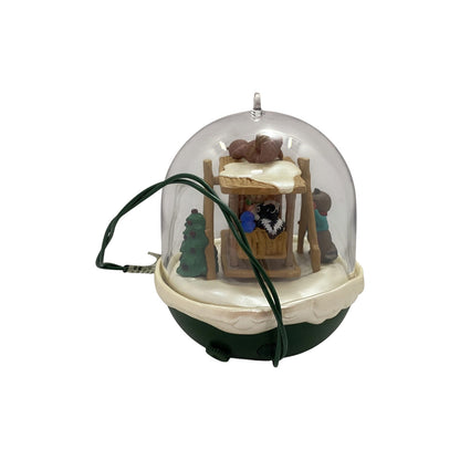 1995 Forest Animal Swinging on a Wooden Swing Hallmark Ornament (Forest Frolics) QLX7299 Image5