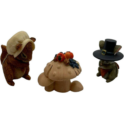 1995 Giving Thanks Hallmark Ornament (Prayer) QFM8134