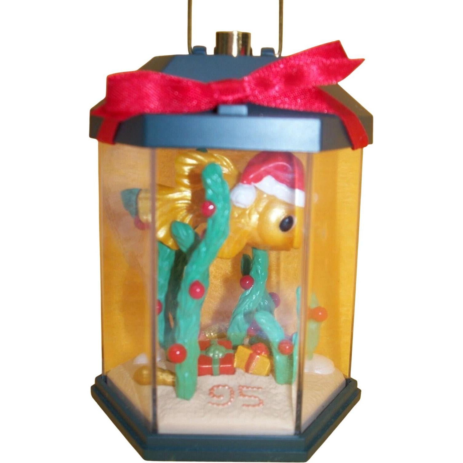 1995 Holiday Swim Hallmark Ornament (Fish) QLX7319