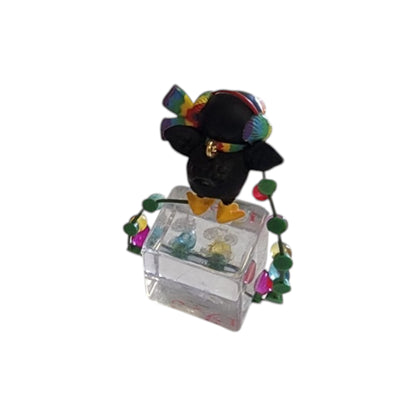 1995 Ice Pals (Penguin) (Ice Pals) Carlton Cards Heirloom Ornament ORN-007M Image5