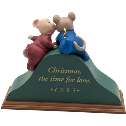 1995 In a Heartbeat Hallmark Ornament (Clock) QX5817