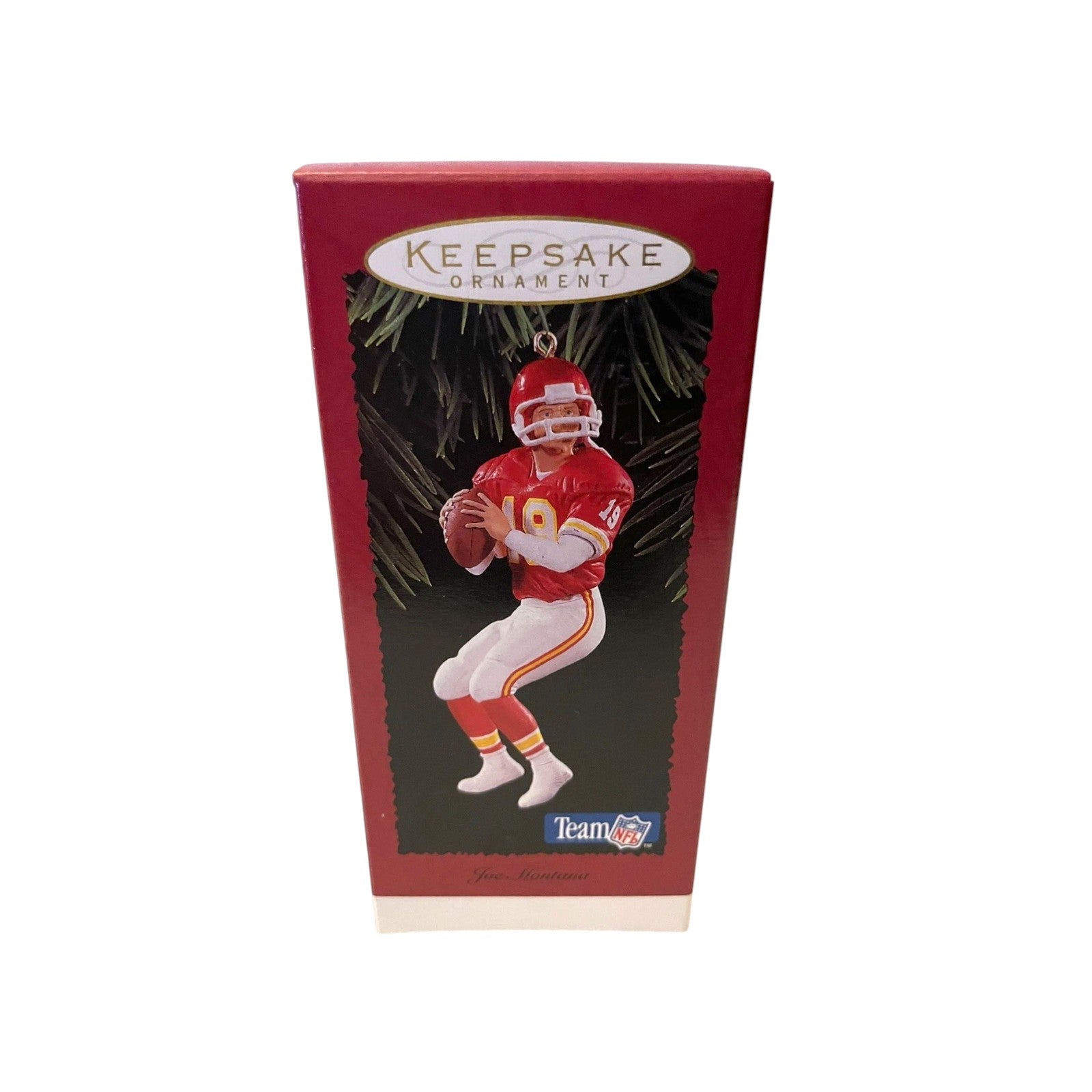 1995 Joe Montana Hallmark Ornament (Football Legends) QXI6207 Image2