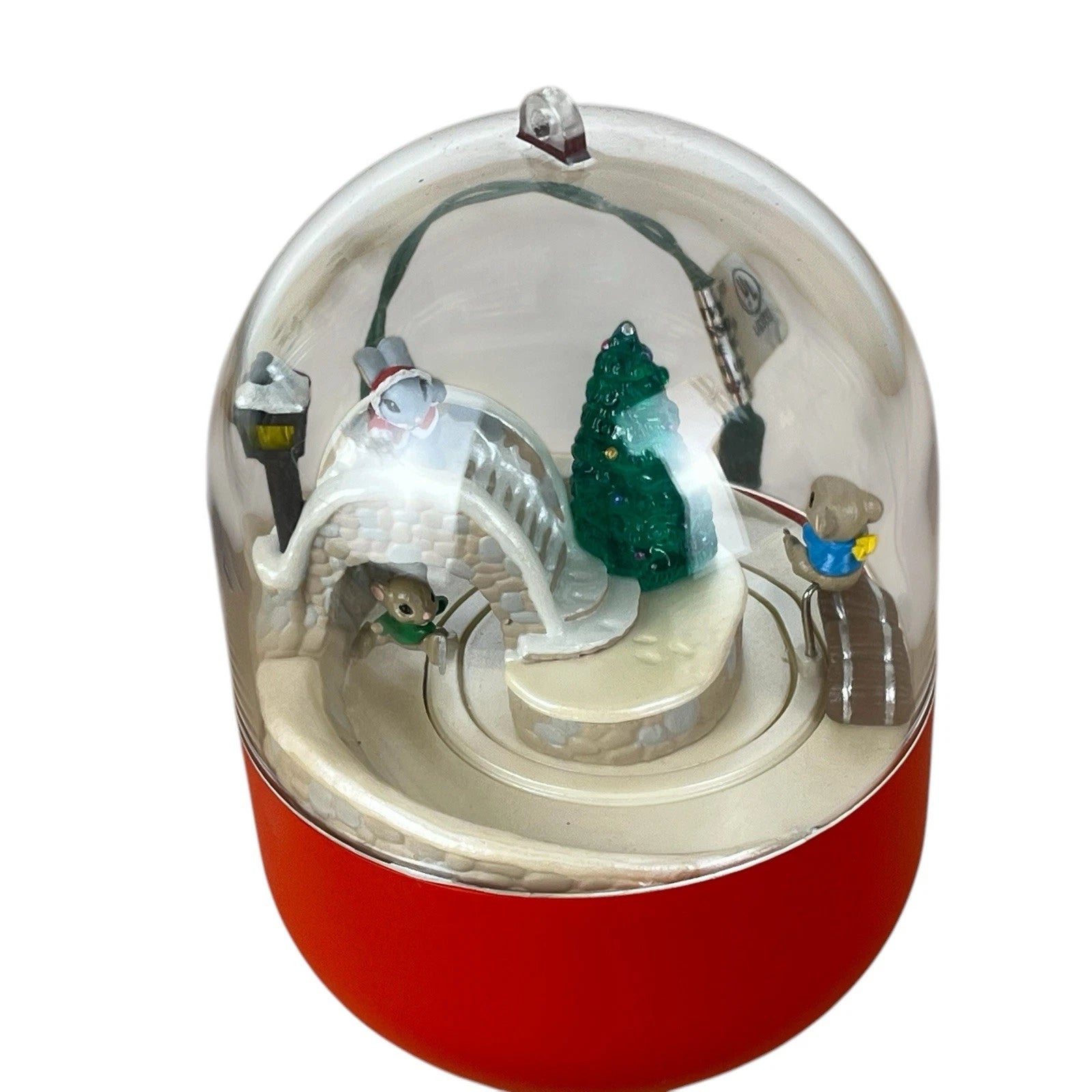 1995 Jumping for Joy Hallmark Ornament (Magic Globe) QLX7347 Image3