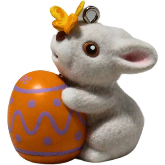 1995 Look What I Found! Hallmark Ornament (Easter) QEO8181