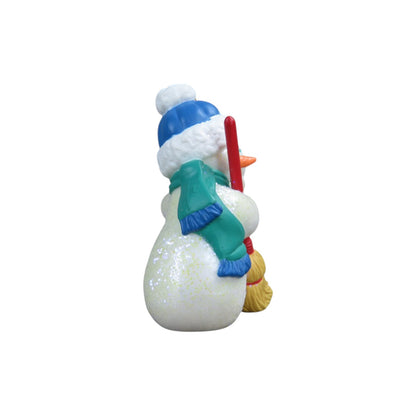 1995 Mom and Dad Hallmark Ornament (Family) QX5657 Image3