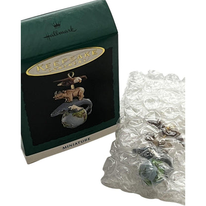 1995 Precious Creations Hallmark Ornament (Animal) QXM4077