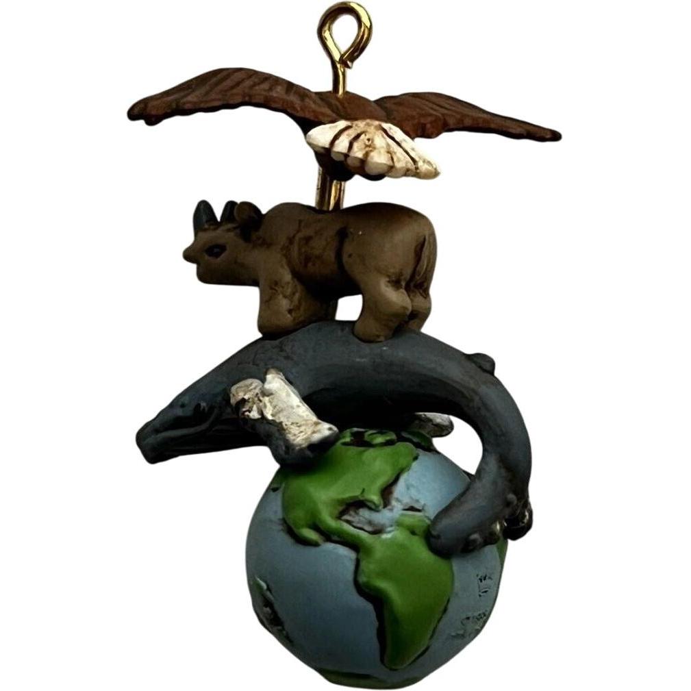 1995 Precious Creations Hallmark Ornament (Animal) QXM4077