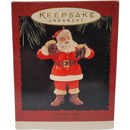 1995 Refreshing Gift Hallmark Ornament (Coca-Cola) QX4067