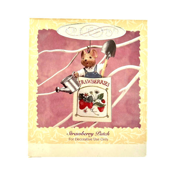 1995 Strawberry Patch Hallmark Ornament (Easter) QEO8171