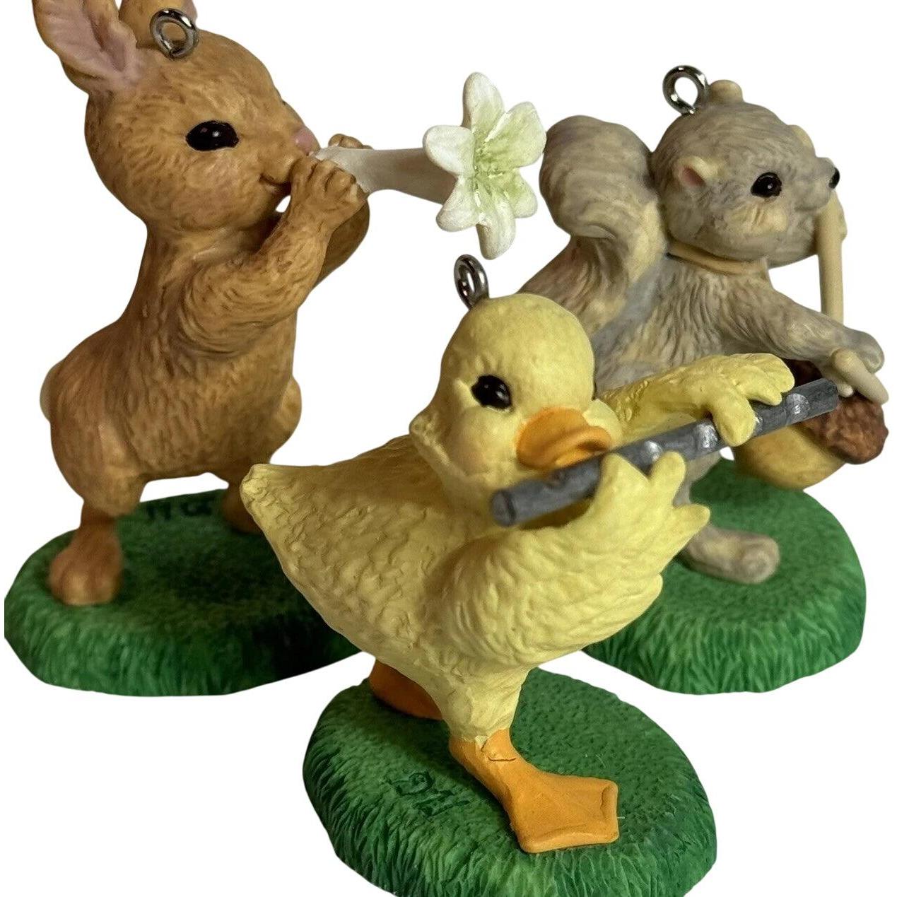 1995 Strike Up and Band! Hallmark Ornament (Easter) QEO8141