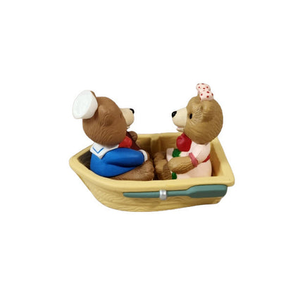 1995 Sweetheart Cruise Hallmark Ornament (Teddy Bear) QSM8004