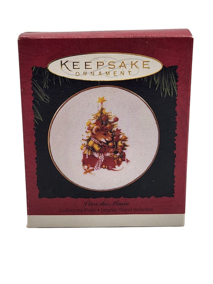 1995 Vera the Mouse Hallmark Ornament (Collector's Plate) QX5537
