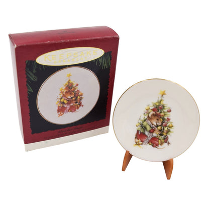 1995 Vera the Mouse Hallmark Ornament (Collector's Plate) QX5537