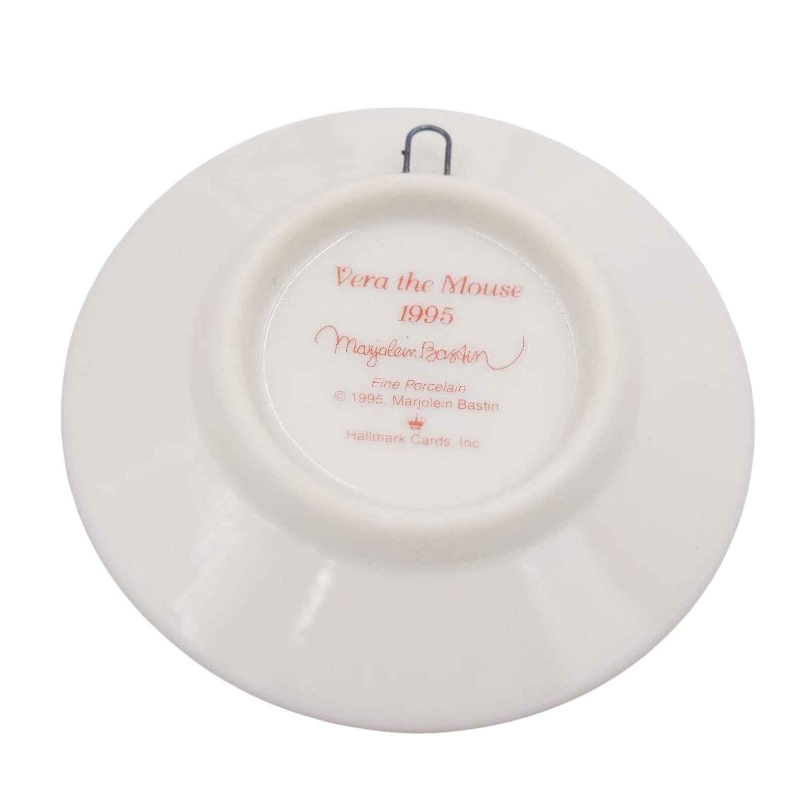 1995 Vera the Mouse Hallmark Ornament (Collector's Plate) QX5537