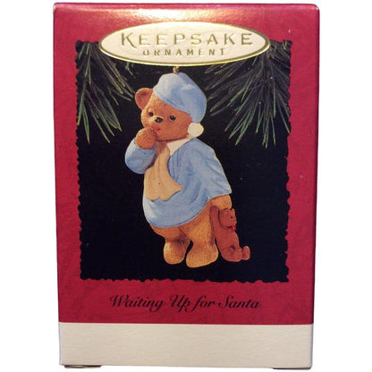 1995 Waiting Up for Santa Hallmark Ornament (Teddy Bear) QX6106