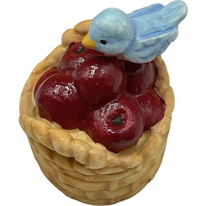 1996 Apple Harvest Hallmark Ornament (Teddy Bear) QFM8585