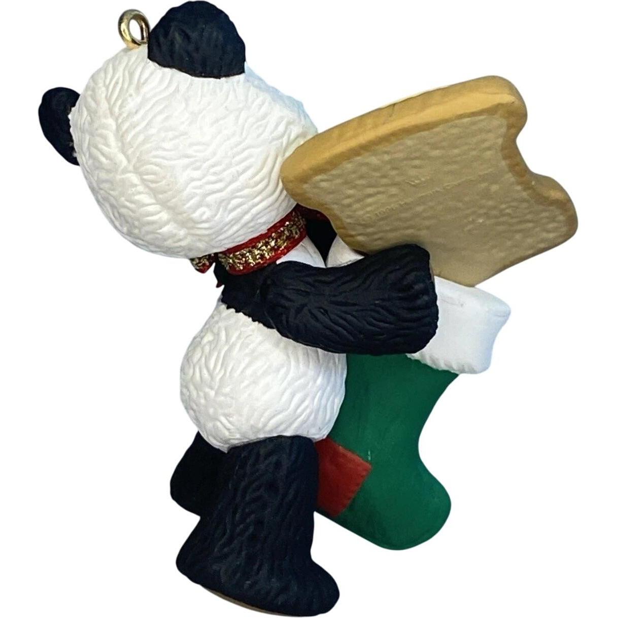 1995 Child's Fourth Christmas Hallmark Ornament (Child's Age Collection) QX6931