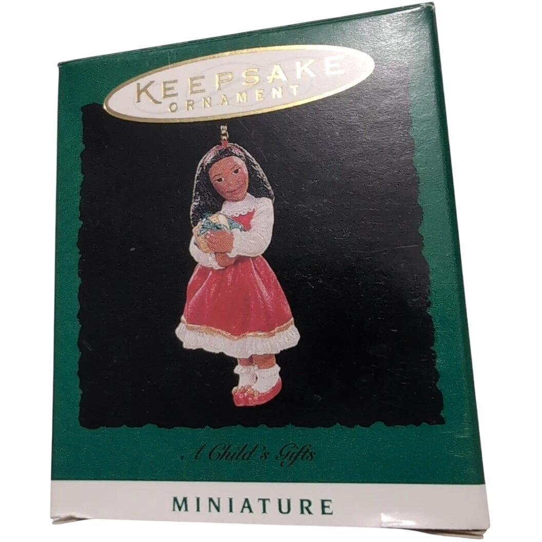 1996 A Child's Gift Hallmark Ornament (Children) QXM4234
