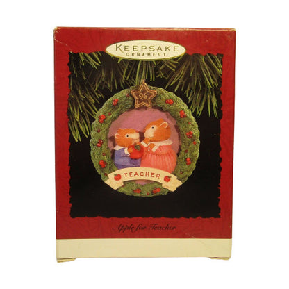 1996 Apple for Teacher Hallmark Ornament (Teacher) QX6121